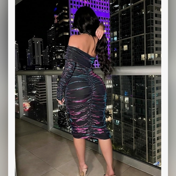 One Shoulder Bodycon Dress MED - Picture 4 of 5